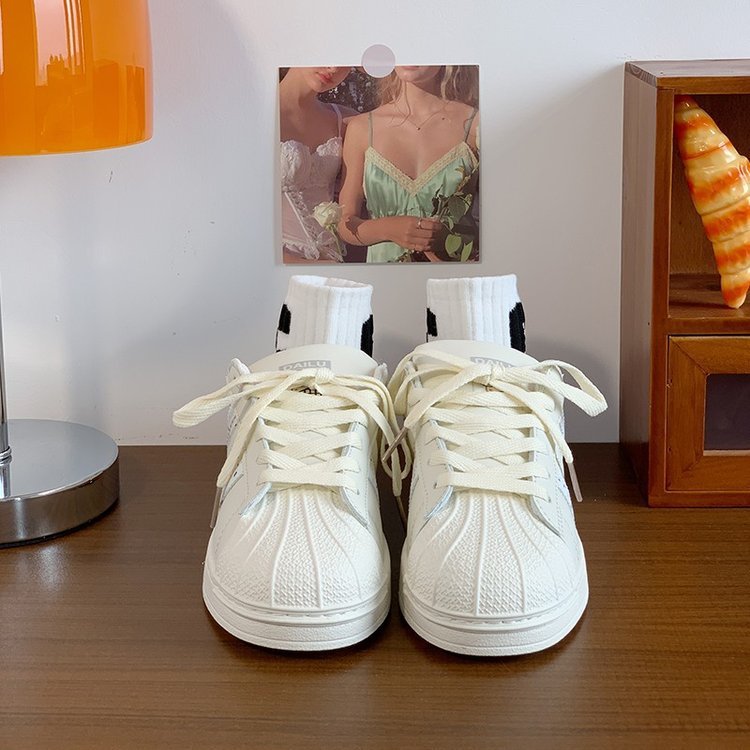 Krem Renkli Retro Spor Ayakkabısı