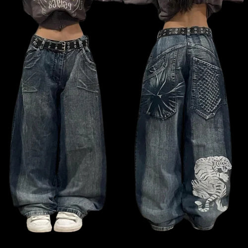 Beyaz Kaplan Baskılı Geniş Paça Kot Pantolon